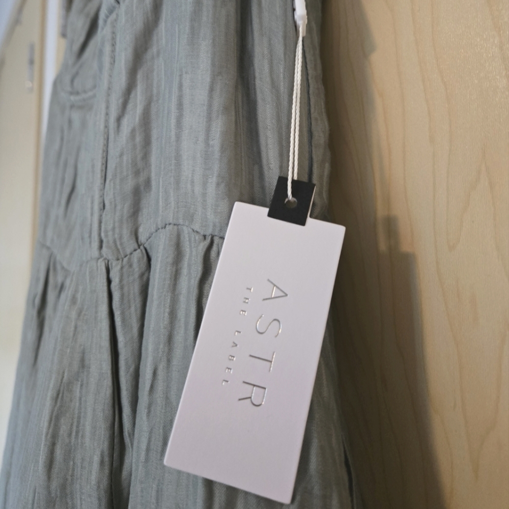 NWT ASTR the Label Wedelia Bustier Midi Dress | Sage - Picture 6 of 10